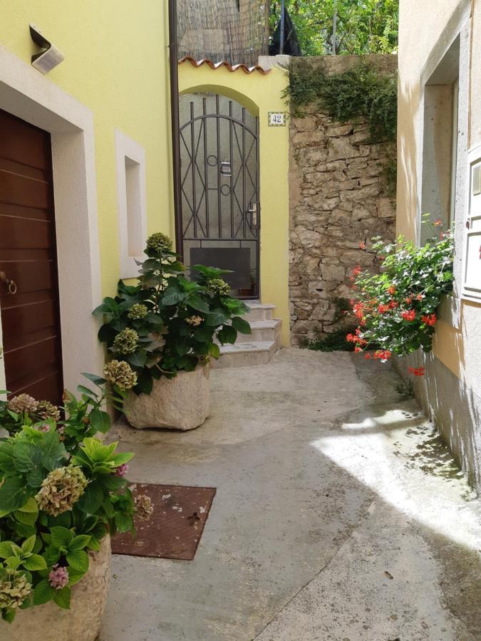 House Valun 42 Apartment Exterior photo